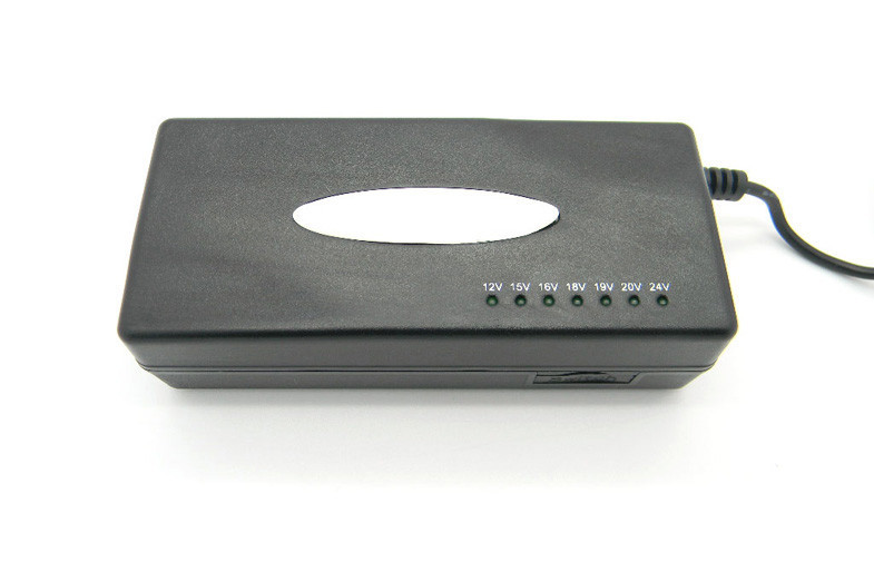 A C.A. da substituição 24Vdc ao adaptador USB duplo 90W da alimentação de DC Com diodo emissor de luz ilumina-se