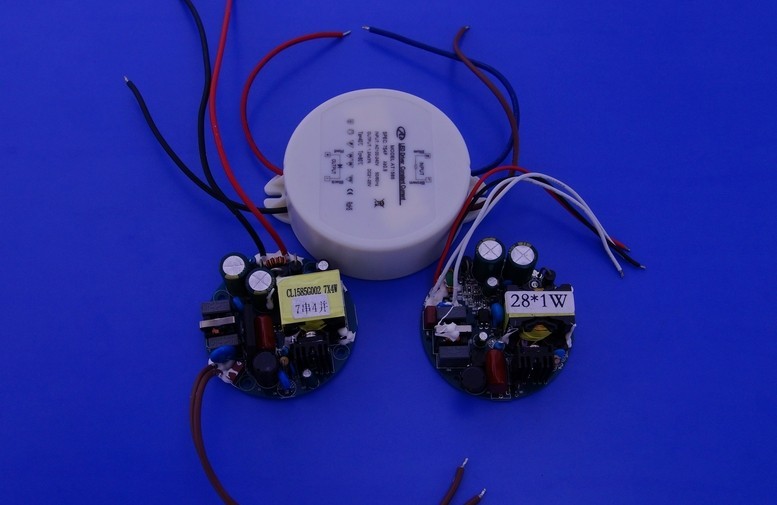 C.C. da fonte de alimentação 24V da corrente constante do diodo emissor de luz 650ma com certificado do CE