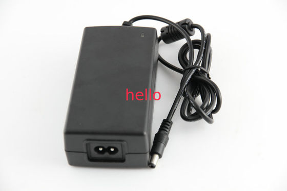 Compatibilidade electrónica do adaptador GB9254 da alimentação de DC da C.A. do diodo emissor de luz de IP54 12V 5A com proteção da sobrecarga
