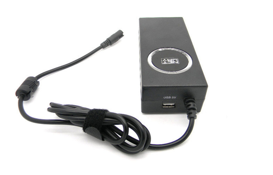O CE Certificates C.A. 90W ao adaptador universal do poder do portátil da C.C. sobre a proteção atual