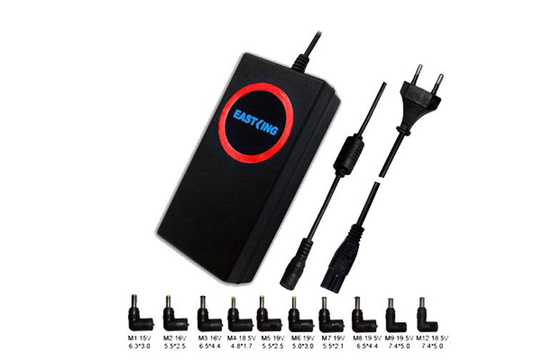 O CE Certificates C.A. 90W ao adaptador universal do poder do portátil da C.C. sobre a proteção atual