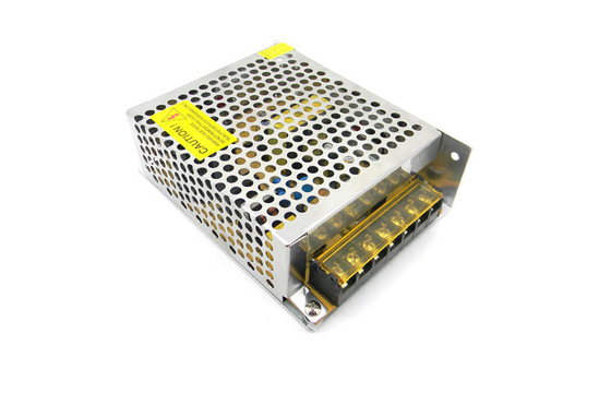 Curto-circuito da fonte de alimentação DC12V do modo do interruptor da resistência de impacto para câmeras do CCTV