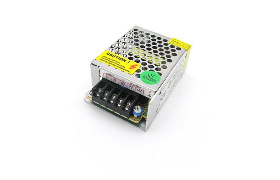 o metal de 12V 2A 25W encaixotou corrente constante da fonte de alimentação da tensão da saída da câmera do CCTV a única