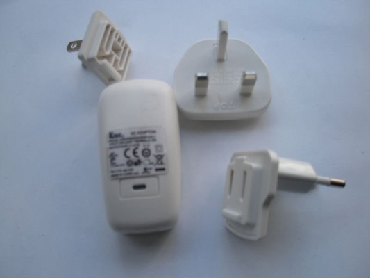 5V - 5.5V C.C., 100V - 250V adaptador universal do poder do diodo emissor de luz USB da C.A. 60Hz