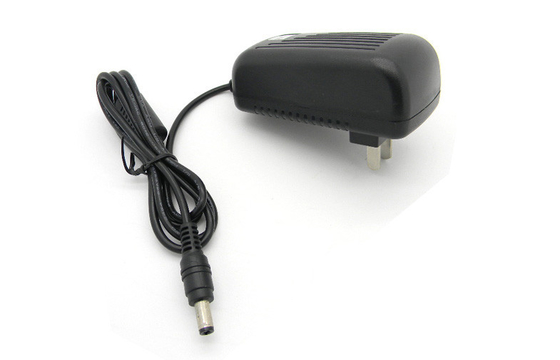 Adaptador do poder da montagem da parede de AC100-240V