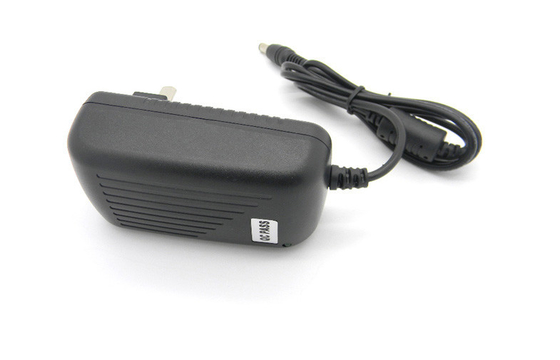 Adaptador do poder da montagem da parede de AC100-240V