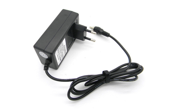 100-240VAC entrou o adaptador RCA Jack do poder da Parede-montagem da tomada 16V 2A da UE para Santral