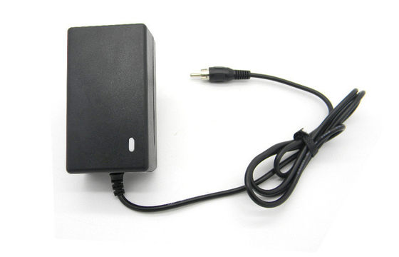 100-240VAC entrou o adaptador RCA Jack do poder da Parede-montagem da tomada 16V 2A da UE para Santral