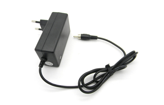 100-240VAC entrou o adaptador RCA Jack do poder da Parede-montagem da tomada 16V 2A da UE para Santral
