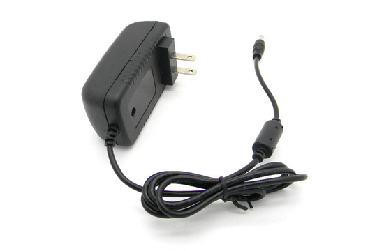 a C.A. 110V entrou o UL do adaptador 12V 3A do poder de Wallmount AC/DC da tomada dos E.U. certificado