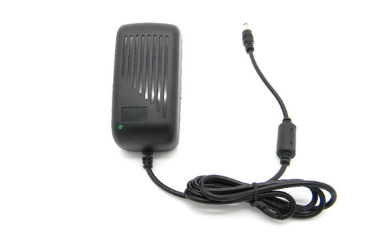 a C.A. 110V entrou o UL do adaptador 12V 3A do poder de Wallmount AC/DC da tomada dos E.U. certificado