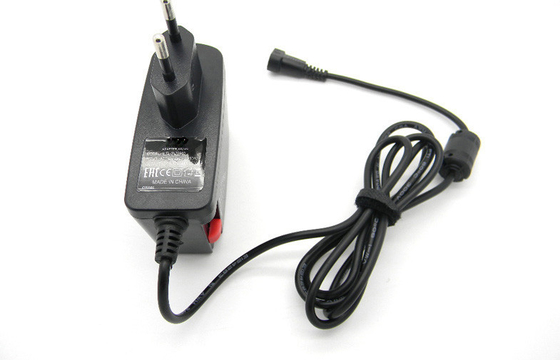 6 adaptador ajustável da alimentação de DC da C.A. da tensão 3-12V do universal das pontas 2500mA da C.C.