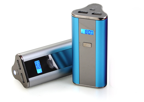 Fonte de alimentação móvel do telefone móvel/carro 5V com o diodo emissor de luz 7800MAH