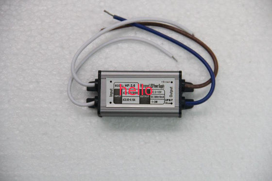 Corrente constante impermeável de IP68 50Hz fonte de alimentação de DC 300mA de 12 volts para a iluminação do diodo emissor de luz
