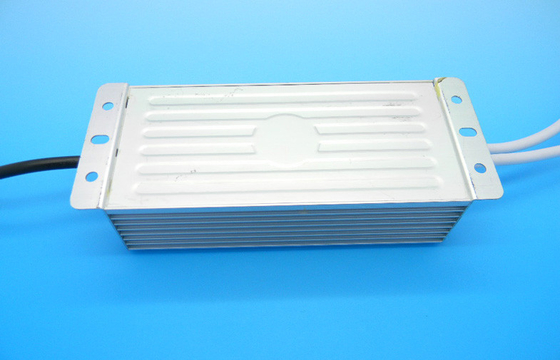 60w o capacitor eletrolítico de alumínio IP68 waterproof o motorista constante do diodo emissor de luz da corrente da fonte de alimentação