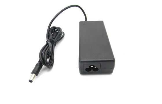 adaptador do poder do interruptor do Desktop de 24V 3A para a eletrônica/o carregador máquina da impressora