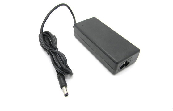 adaptador do poder do interruptor do Desktop de 24V 3A para a eletrônica/o carregador máquina da impressora