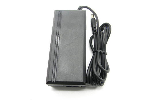 C.A. de 12V 2A ao adaptador da alimentação de DC Sobre corrente atual/constante 5.5x2.1mm