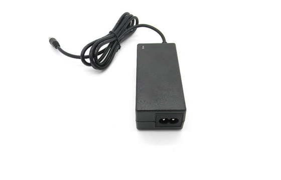 Sobre a C.A. da tensão à tomada BRITÂNICA do Desktop 36W 12V do adaptador da alimentação de DC Para a tevê do LCD