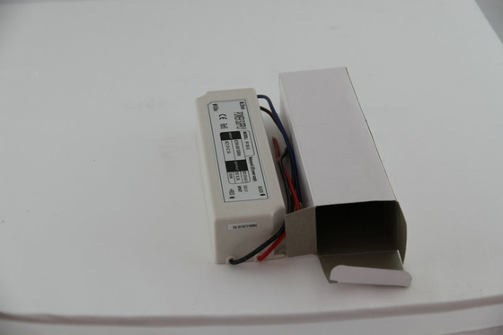 Portable 24 motoristas constantes 100W do diodo emissor de luz da tensão do estojo compacto do volt, motorista exterior do diodo emissor de luz