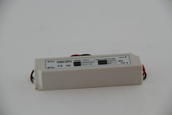 Diodo emissor de luz que ilumina 60 C.C. constante do motorista IP67 24V do diodo emissor de luz da tensão do watt, confiança alta