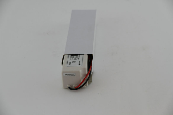 Diodo emissor de luz que ilumina 60 C.C. constante do motorista IP67 24V do diodo emissor de luz da tensão do watt, confiança alta