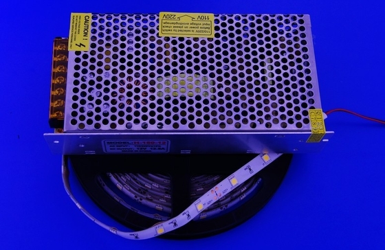 Motorista constante da tensão do diodo emissor de luz para luzes de tira, luzes internas, luzes da indústria
