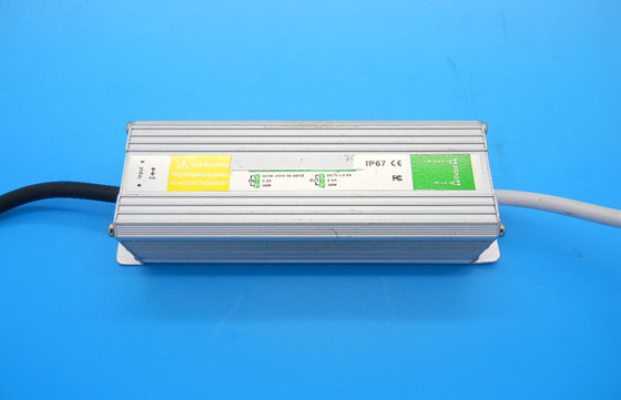 Efficency alto 30W waterproof a fonte de alimentação para a corrente constante 12V da compatibilidade electrónica IP67 da luz do diodo emissor de luz