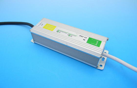 Efficency alto 30W waterproof a fonte de alimentação para a corrente constante 12V da compatibilidade electrónica IP67 da luz do diodo emissor de luz