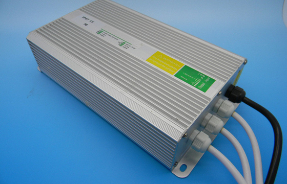 equipamento bonde do motorista impermeável do diodo emissor de luz da eficiência elevada de 200W 12V exterior