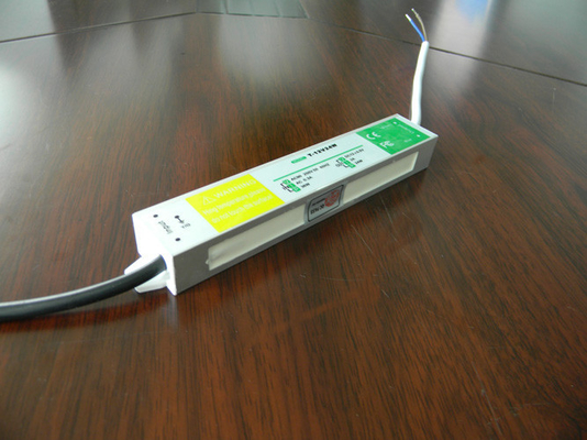 O motorista impermeável IP67 36W LVD do diodo emissor de luz de DC12V 3A certificou para a luz do diodo emissor de luz