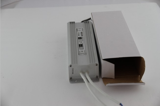 60Hz IP68 Waterproof o motorista 150W 6.5A do diodo emissor de luz com única saída, motorista do diodo emissor de luz 24v